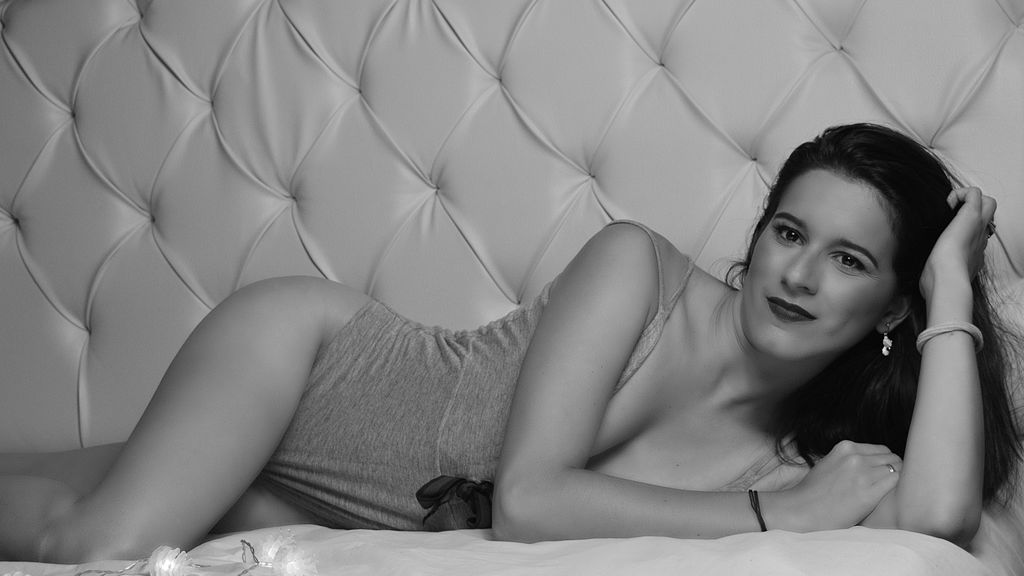  online at GirlsOfJasmin